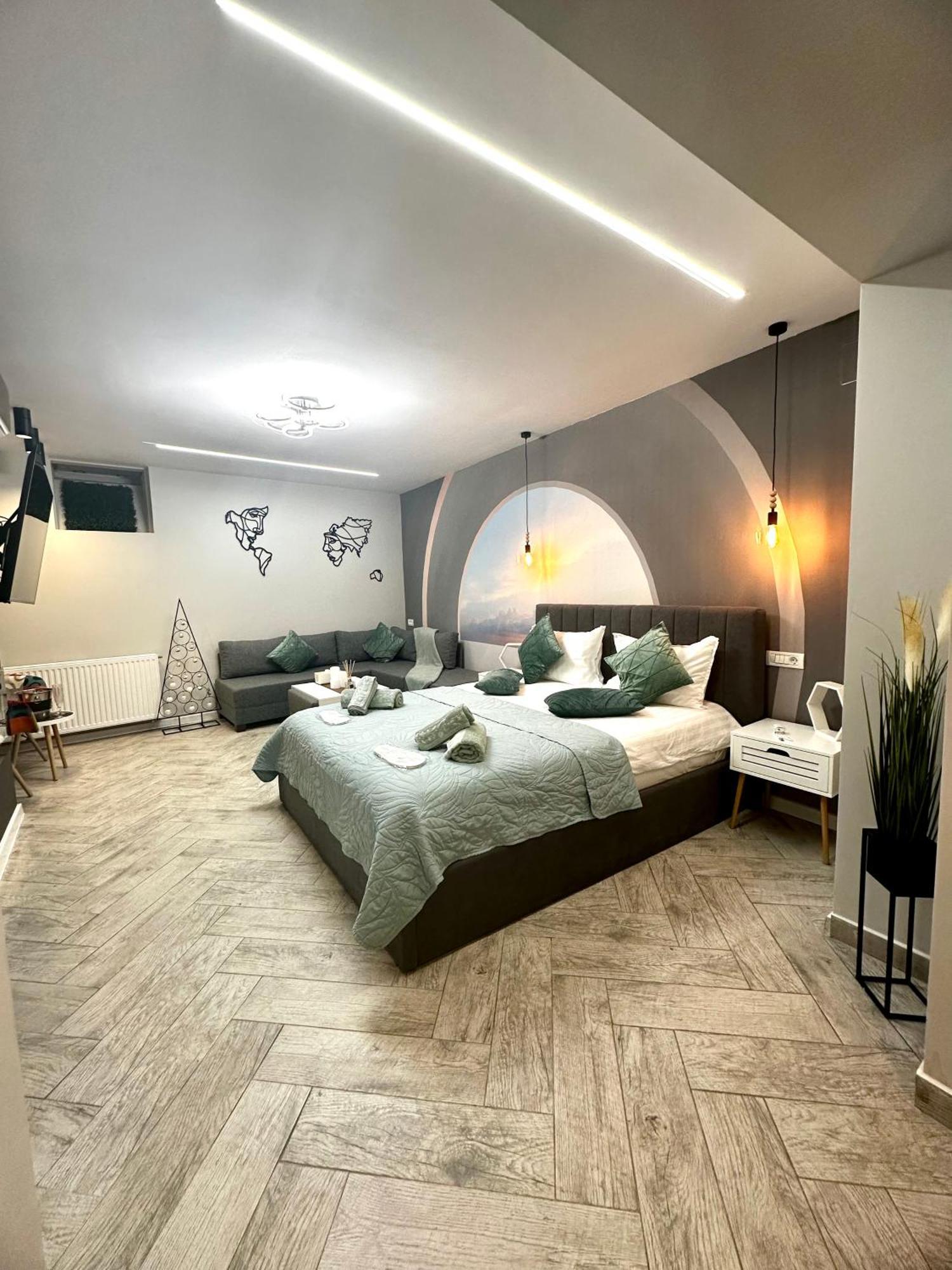 Stay Inn Central Brasov Ap 3 ภายนอก รูปภาพ